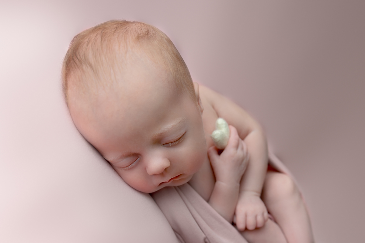 Read more about the article Top Tips for Newborn Soothing